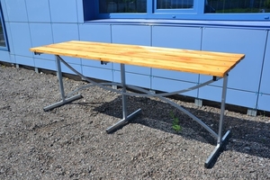 Стол летний новый для дачи!!!!!