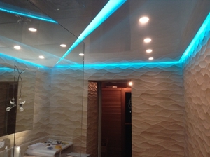 Натяжные потолки с подсветкой